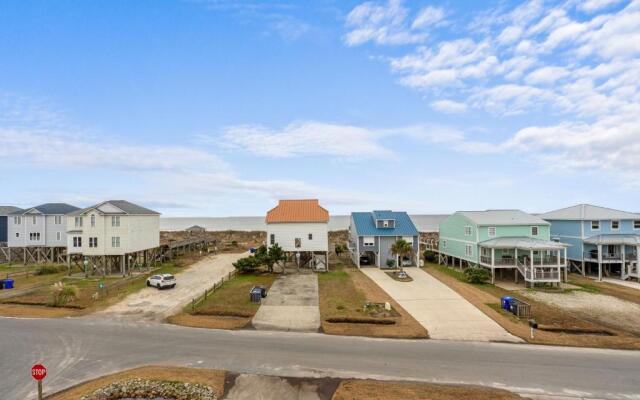 Alpha Breeze by Oak Island Accommodations