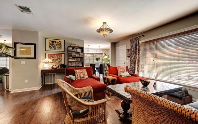 1606 Kenwood Ave Bungalow Bungalow