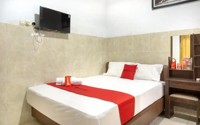 RedDoorz @ Hotel Surabaya Sumenep