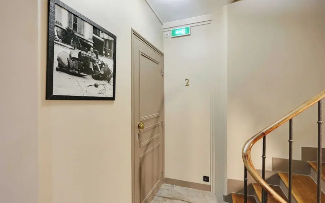 Cosy Apartment With Balcony - 2br/6p- La Roquette