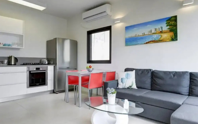 Modern Duplex 3 Bedrooms With A Big Terrace