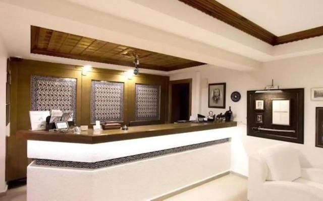 Summer Otel