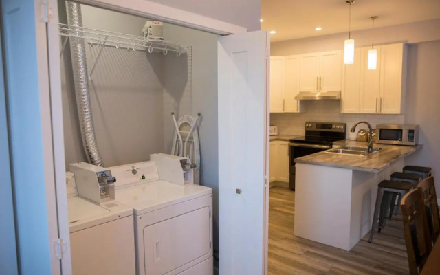 Downtown Whitehorse 4 bedrooms deluxe condo