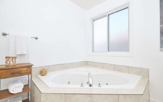 Modern Family Retreat