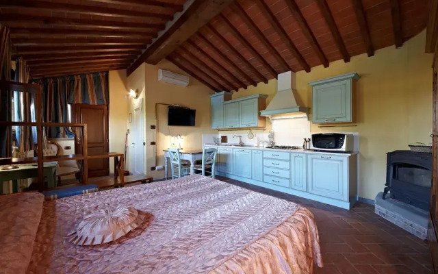 Cottage in Tuscany With Pool and Sauna