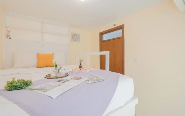 Homey 2Br Apartment At Cinere Resort Near Cinere Mall – Guest Rooms – Depok