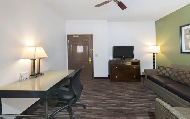 Holiday Inn Express & Suites Chicago-Deerfield/Lincolnshire by IHG