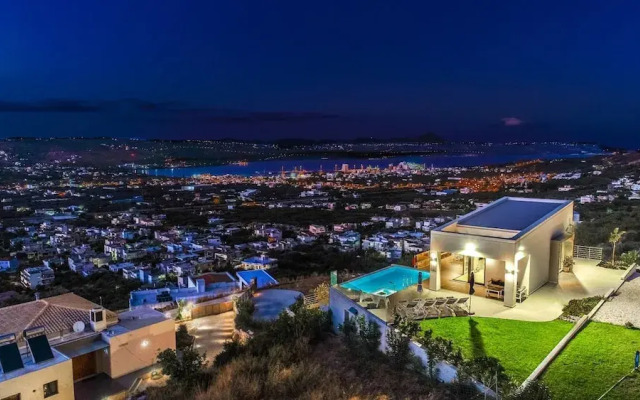Villa Con Vista- Heated Pool 4 bdr Sleeps 8