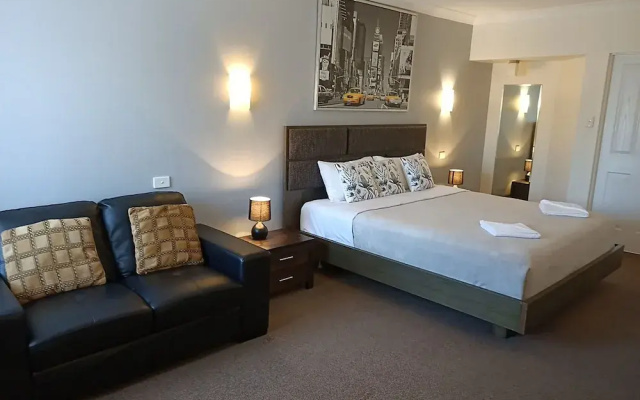Castle Motel