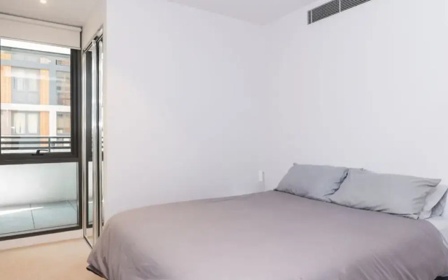 New 2 Bedroom Darling Harbor Apartment