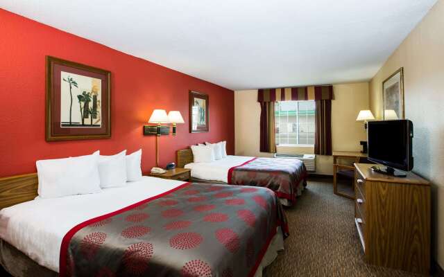 Ramada by Wyndham Sioux Falls