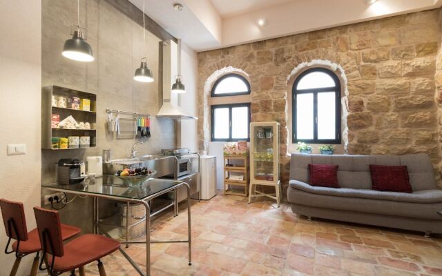 Best Location Jerusalem Stone Apartment