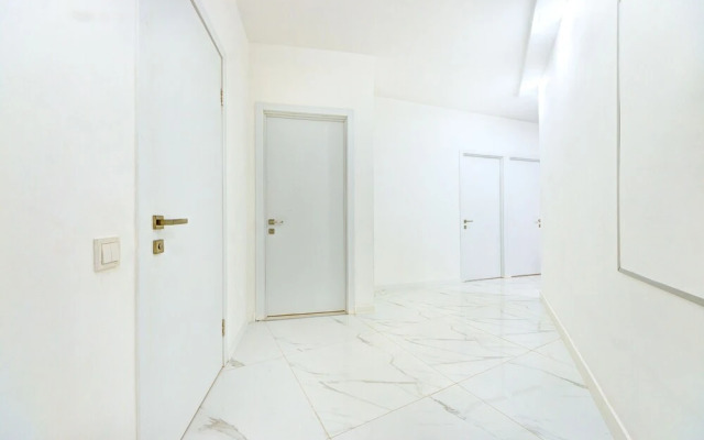 Apartment Lipkovskogo 16B