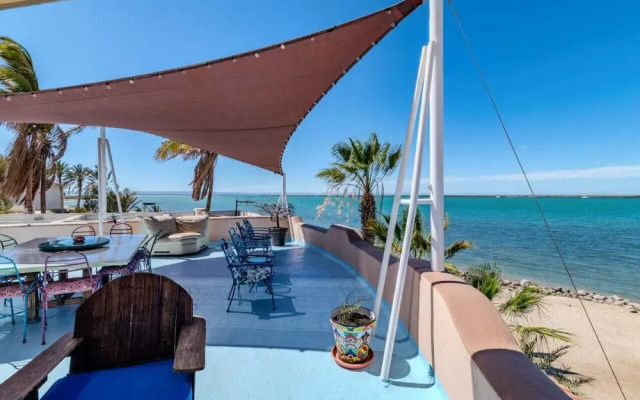 Casa Kootenay Waterfront BnB