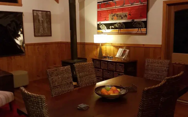 Bed in the Treetops Bed & Breakfast