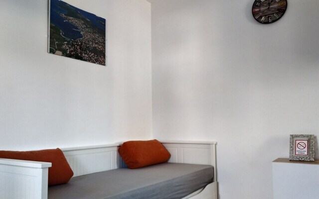 Lovely one Bedroom Apartment Mary in the Center