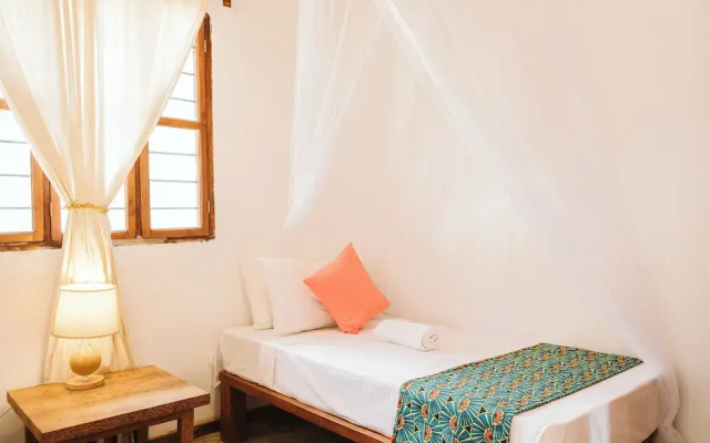 Bahati Sunset Bungalows