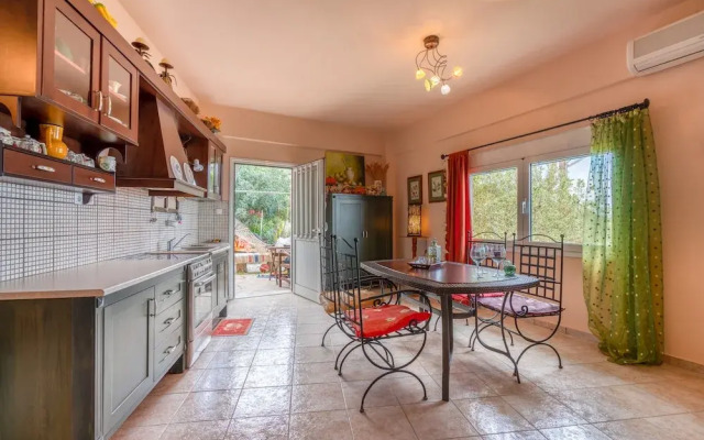 Maroussa's Apartment's