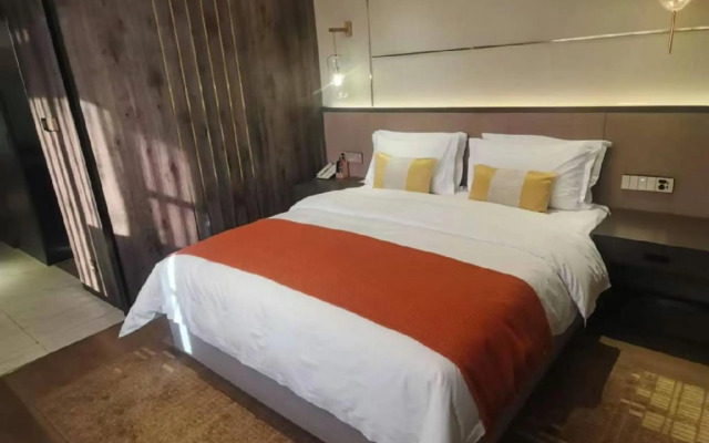 Shanshui S Hotel (Chengdu Kuanzhai Alley Tianfu Square)