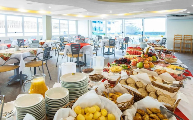 Solis Praia Hotel