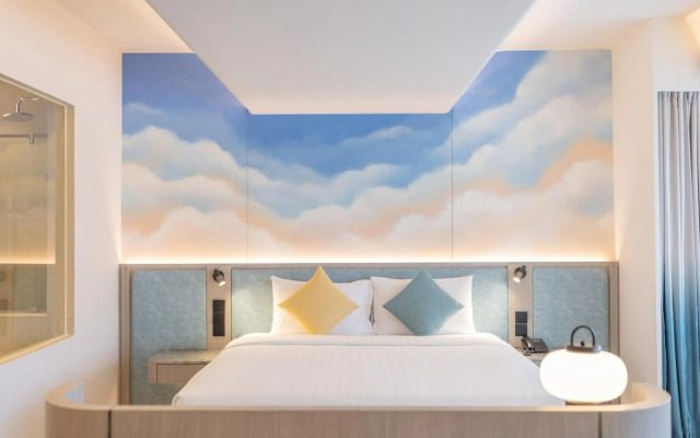 Cloudotel Walking Street