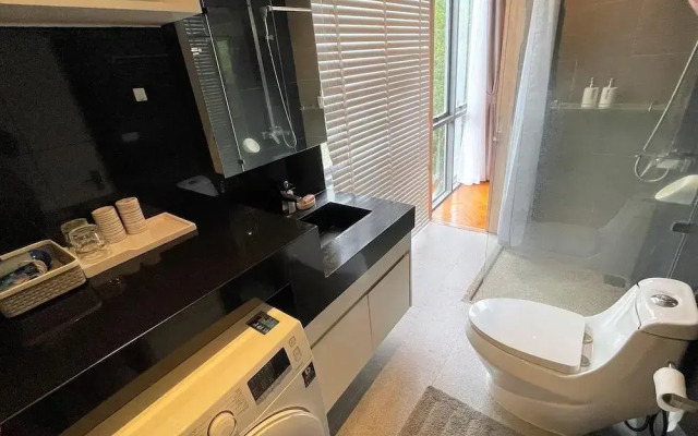 Deluxe apartment at Icon Park Condo