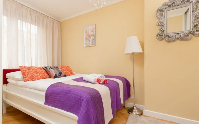 Miodowa Apartment Krasiński Garden