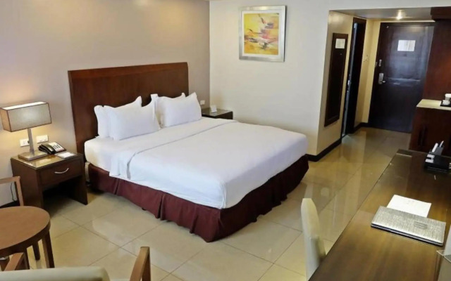 Mandarin Plaza Hotel