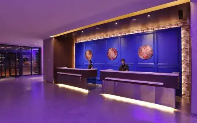 Orange Hotel (Hefei Huaihe Road Pedestrian Street Dadongmen Metro Station)