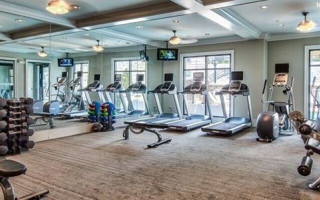 Oakwood At 3151 Stillhouse Creek Dr.