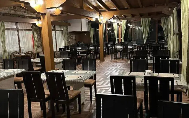 Green Wood Resort Apartments