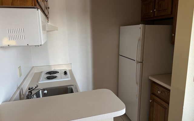 Express Inn & Suites