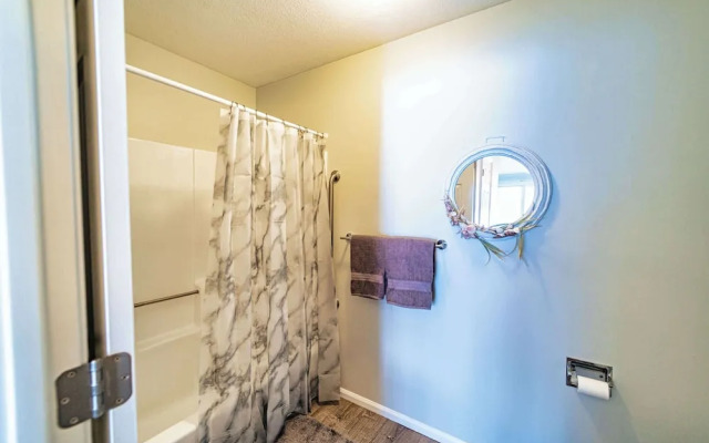 Osage Oasis Unmatched Views, Convenient Location