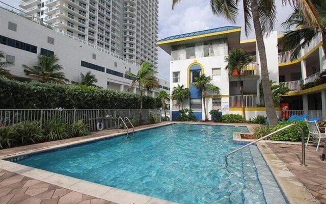 Avalon Waterfront Inns