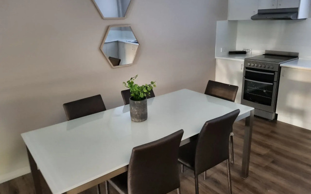Peninsula Nelson Bay Motel and Serviced Apartments