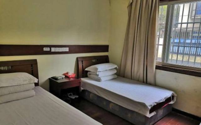Hongfengle Hostel