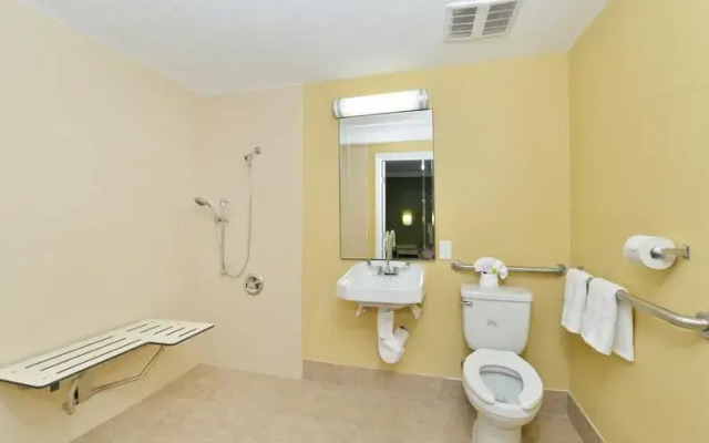 Lax Stadium Inn (Ex Americas Best Value Inn)