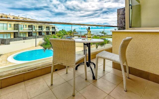 Townhouse 2 bedrooms on the first line