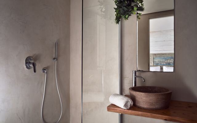 Gloria Maris Hotel Suites & Villas