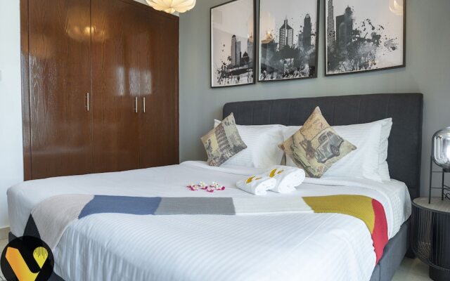 Vogue Blvd Walk near Burj Khalifa/ Dubai Mall