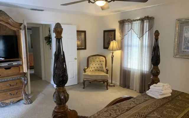 Emerald Island Resort Six-bedroom