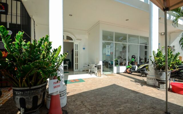 Airy Eco Syariah UNESA Ketintang Madya 151 Surabaya