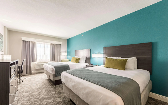 Best Western Plus Sebastian Hotel & Suites