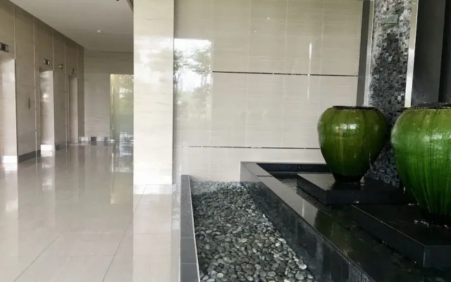 South Bank Mid Valley