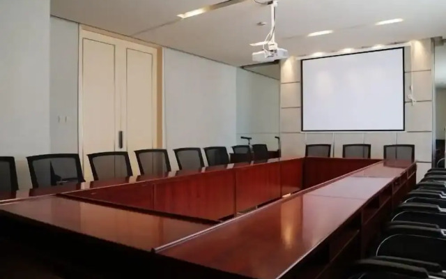 Jinjiang Inn Select QinZhou East Station City Government