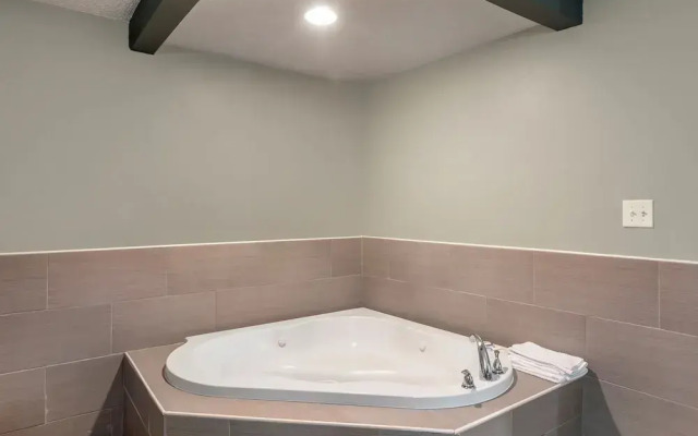 Days Inn Levittown Bristol