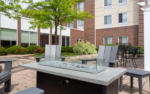 Hilton Garden Inn Milwaukee Northwest Conference Center