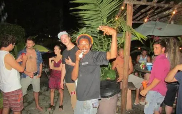 Coconut Hostel Playa Estrella
