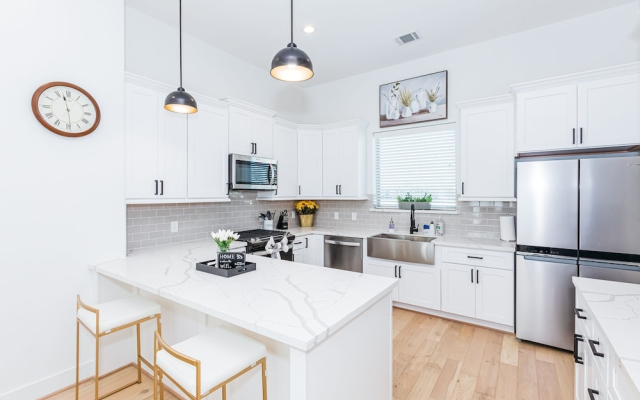 Houston Gouba Resident