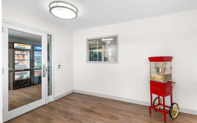 Sonesta Simply Suites Austin South